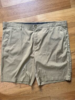 bcg Men's Tan Hybrid Shorts - Classic Fit